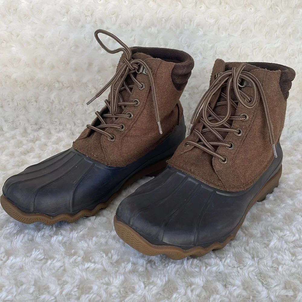 Sperry boots